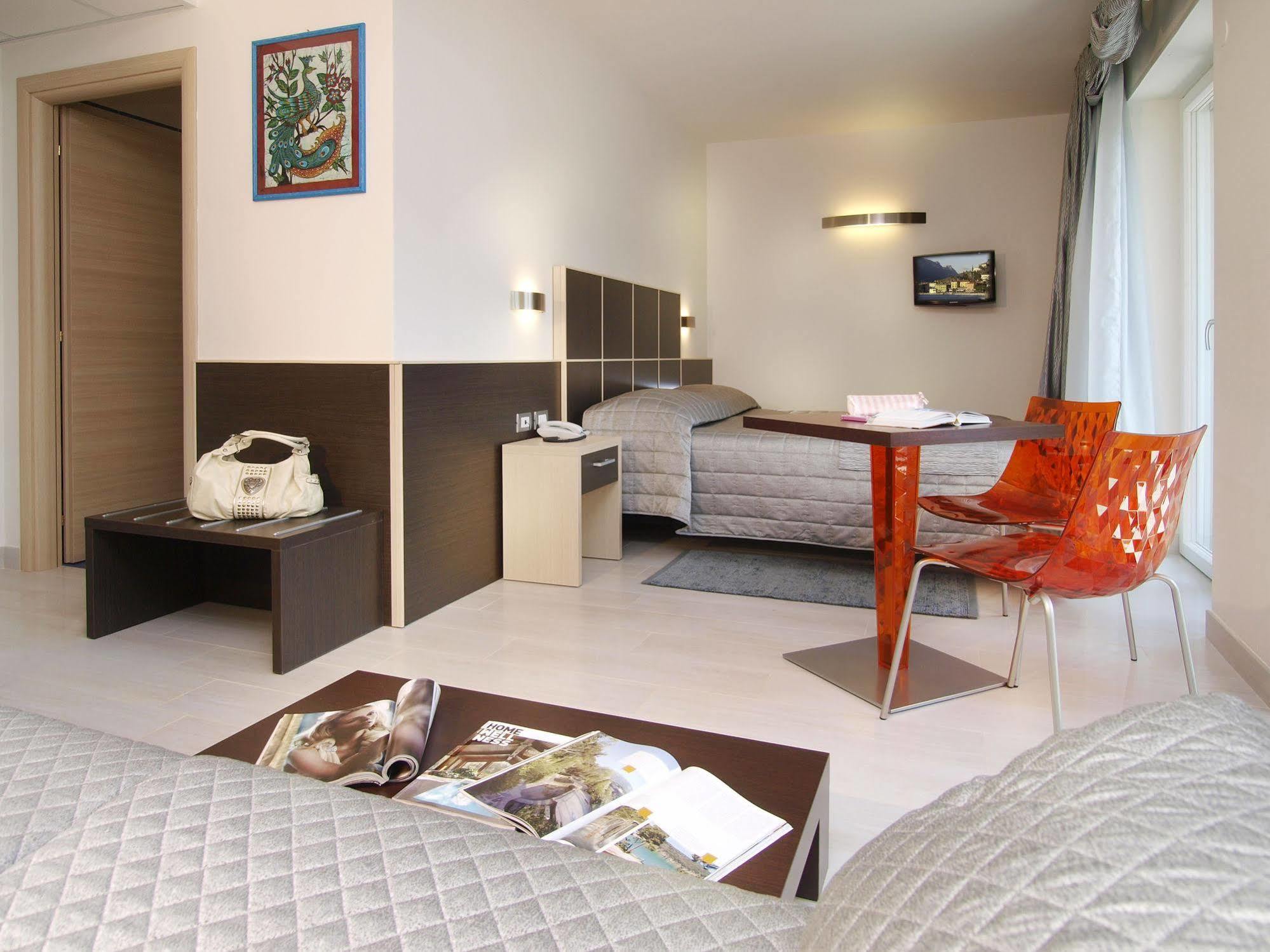 Hotel Garni Corallo Torbole Sul Garda Extérieur photo
