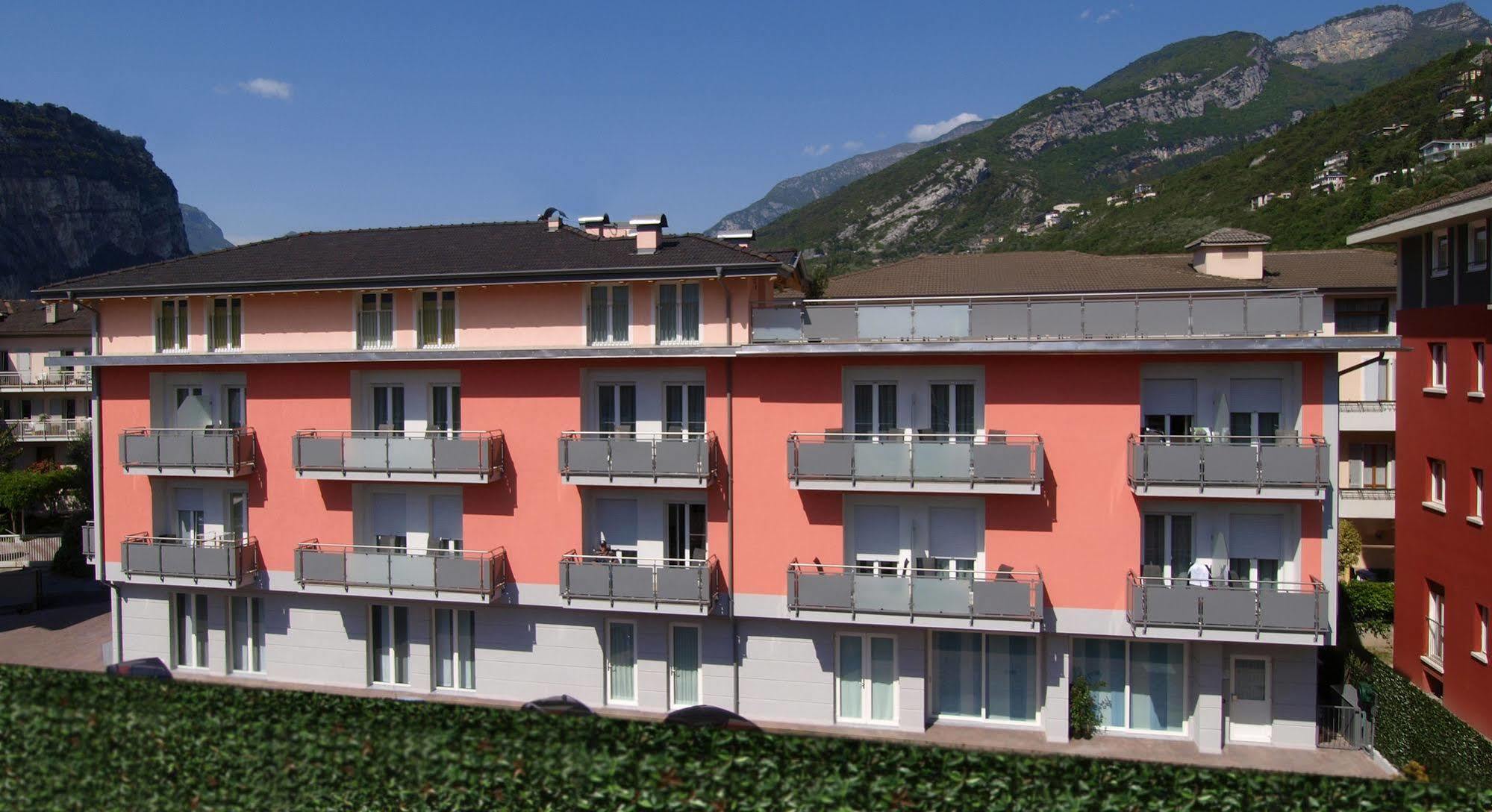 Hotel Garni Corallo Torbole Sul Garda Extérieur photo